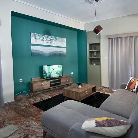 Emerald 110M2 Entire Floor Apt Steps To City'S Heart Kalamata Exterior photo
