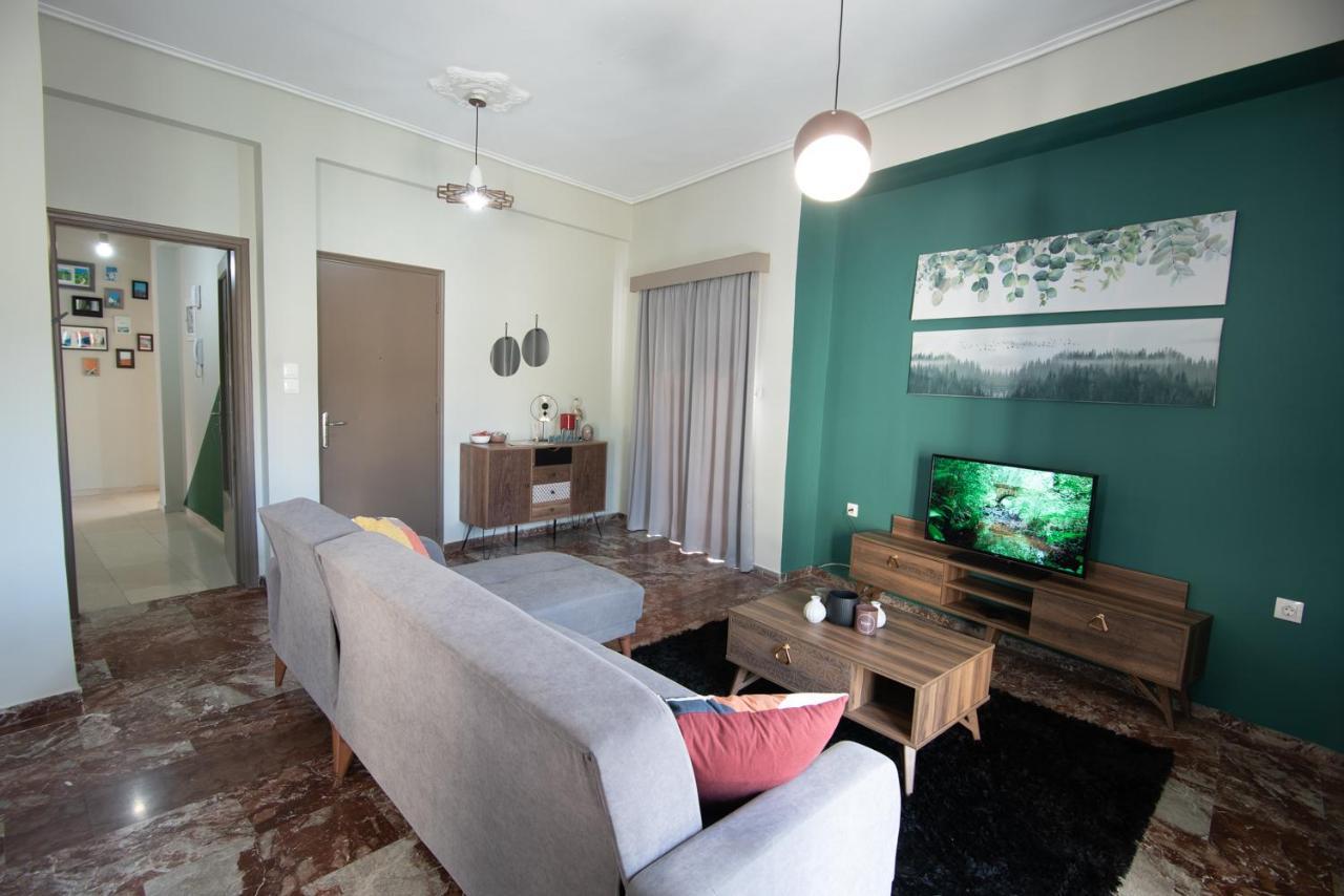 Emerald 110M2 Entire Floor Apt Steps To City'S Heart Kalamata Exterior photo